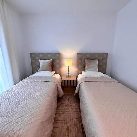 Stunning Sea View Penthouse Appartement *